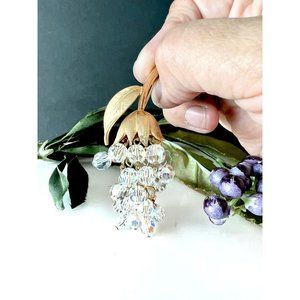 Vintage Glass And Gold Dangling Flower Brooch / Retro / Pin Up Jewelry / Secreta